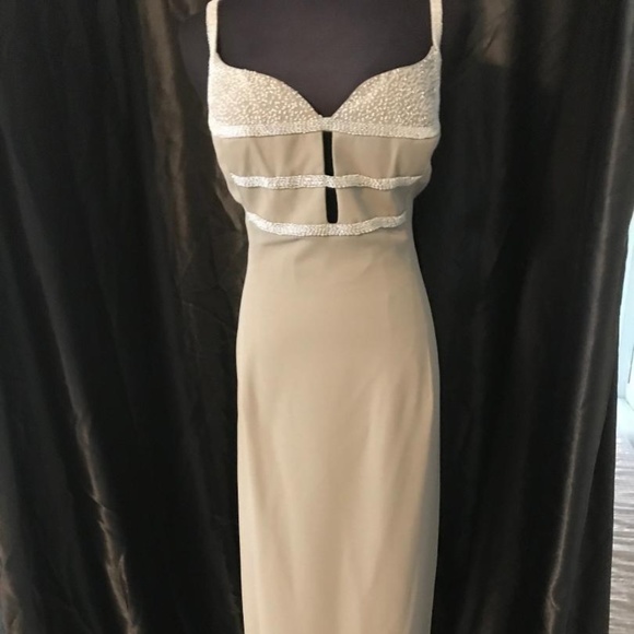 LANDMARK - Picture 1 of 8